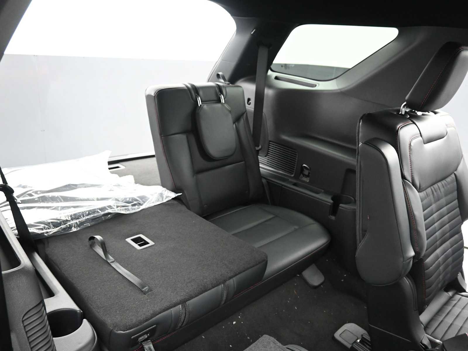 New 2026 Ford Explorer ST-Line AWD/4WD image 14
