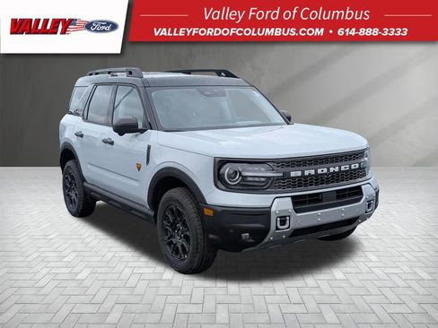 New 2026 Ford Bronco Sport Badlands w/ Badlands Tech Package AWD/4WD image 1