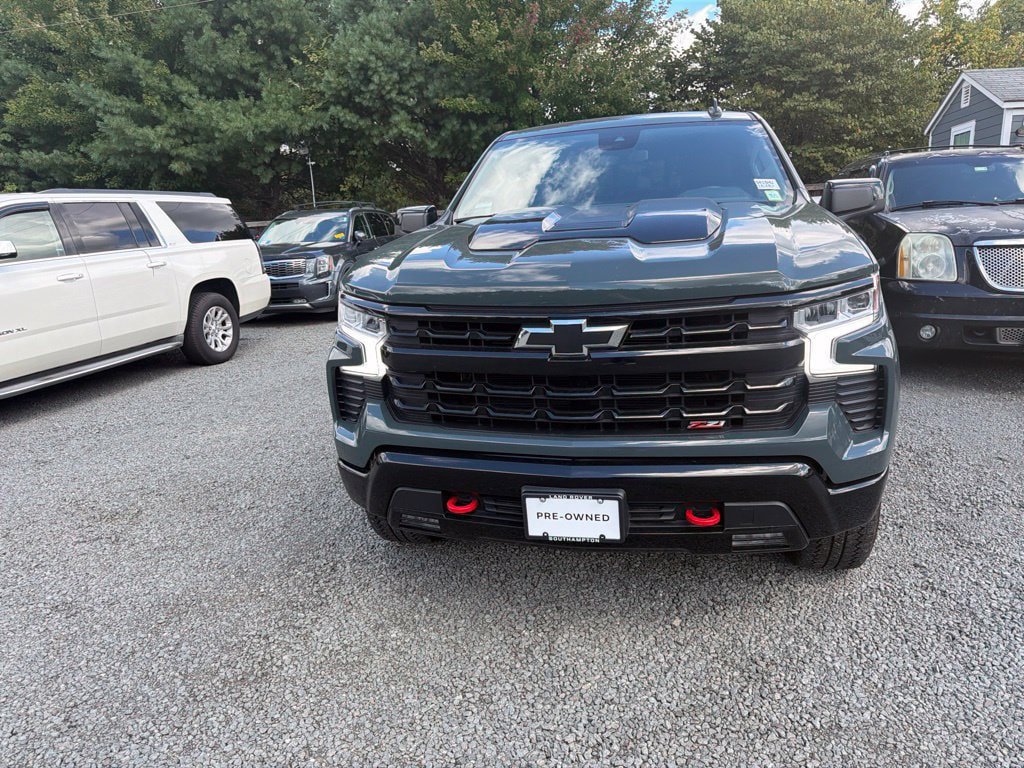Used 2025 Chevrolet Silverado 1500 LT Trail Boss w/ Convenience Package II AWD/4WD image 2