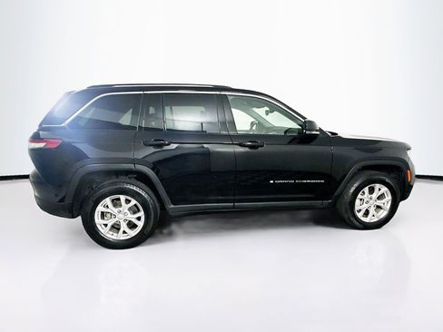 Used 2023 Jeep Grand Cherokee Limited AWD/4WD image 10