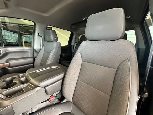 Used 2019 GMC Sierra 1500 SLE w/ SLE Value Package AWD/4WD image 16