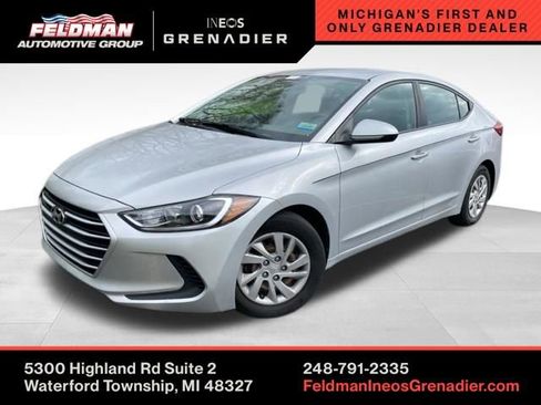 Used 2018 Hyundai Elantra SE w/ Cargo Package FWD image 1