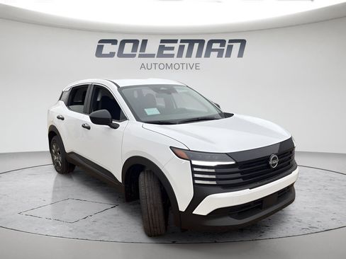 New 2026 Nissan Kicks S image 8