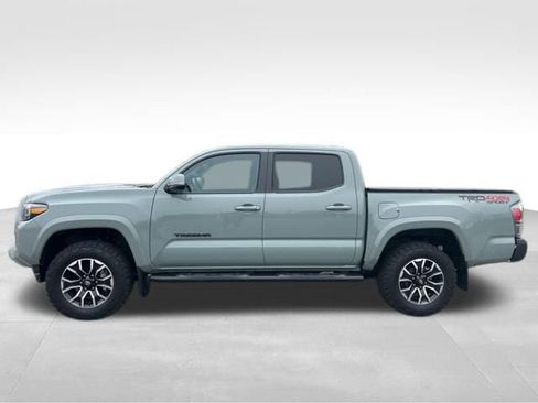 Used 2023 Toyota Tacoma TRD Sport w/ Black Out Package (TMS) AWD/4WD image 2