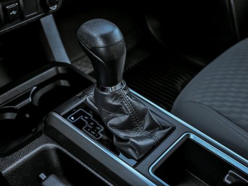 Used 2021 Toyota Tacoma SR5 image 24