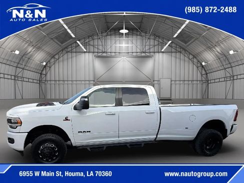 Used 2024 RAM 3500 Laramie w/ Night Edition AWD/4WD image 3