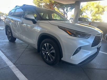 Used 2022 Toyota Highlander XLE