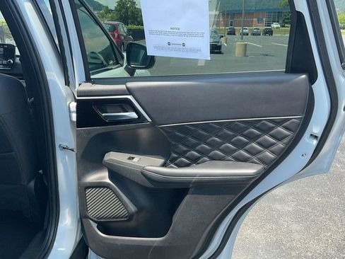Used 2022 Mitsubishi Outlander SEL AWD/4WD image 29