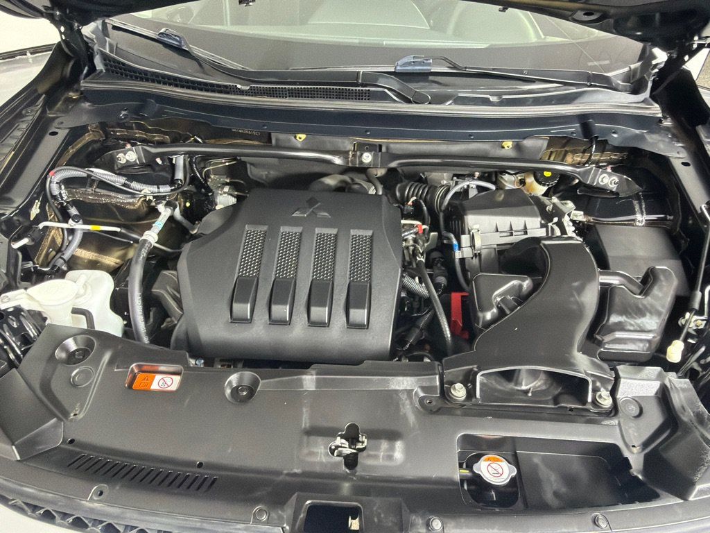 Used 2019 Mitsubishi Eclipse Cross ES AWD/4WD image 26