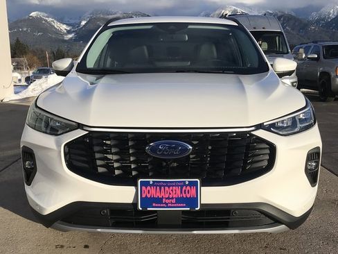 Used 2024 Ford Escape Platinum image 2