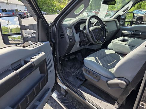 Used 2015 Ford F350 XLT w/ XLT Interior Package AWD/4WD image 9