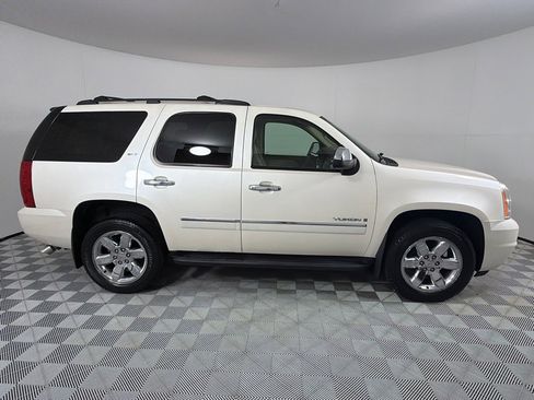 Used 2009 GMC Yukon SLT image 4