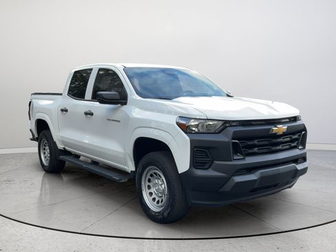Used 2023 Chevrolet Colorado W/T w/ Advanced Trailering Package RWD image 1