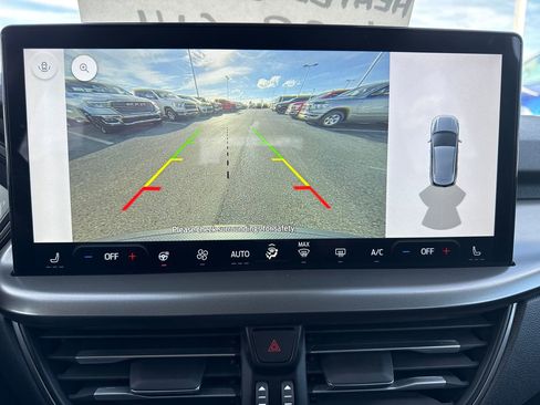 Used 2024 Ford Escape SE image 20