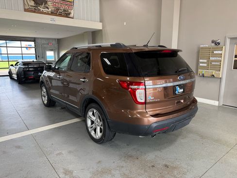 Used 2012 Ford Explorer Limited w/ Class III Trailer Tow Pkg AWD/4WD image 4
