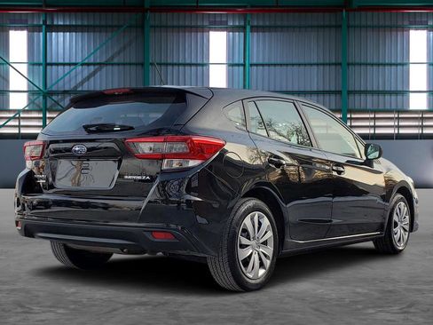 Used 2023 Subaru Impreza 2.0i image 5