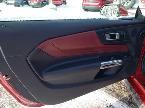 Used 2024 Ford Mustang GT Premium image 9