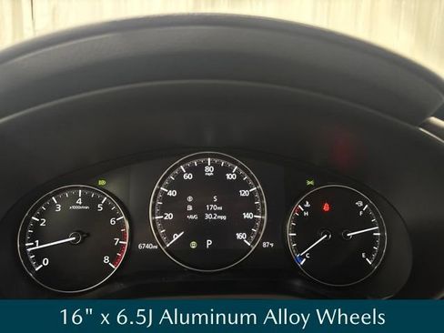 Used 2024 MAZDA MAZDA3 s FWD image 15