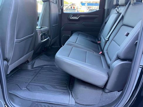 New 2026 GMC Sierra 1500 SLT w/ SLT Premium Plus Package image 17