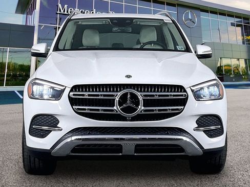 Certified 2025 Mercedes-Benz GLE 450e 4MATIC image 3