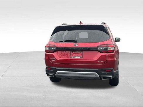 Certified 2024 Honda Pilot Elite image 6