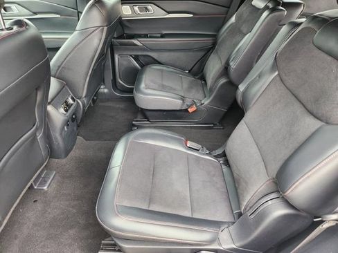 Certified 2025 Ford Explorer ST AWD/4WD image 30