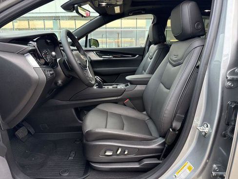 New 2026 Cadillac XT5 Premium Luxury w/ LPO, Floor Liner Package image 9