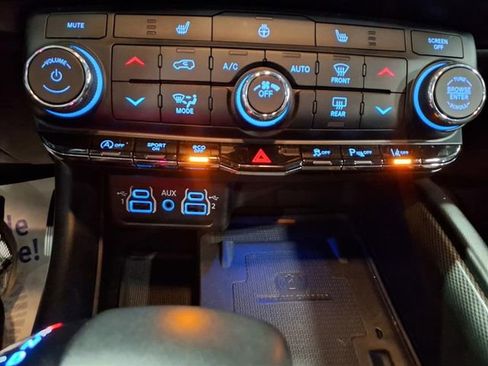 Certified 2022 Dodge Durango GT image 23