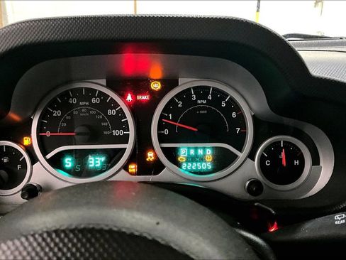 Used 2010 Jeep Wrangler Unlimited Sahara w/ Dual Top Group image 11