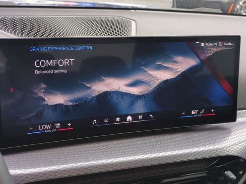 Used 2025 BMW M340i RWD image 24