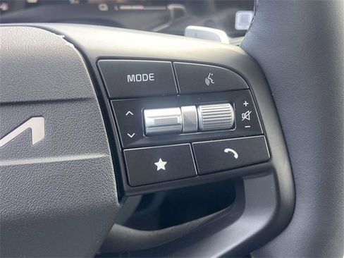 New 2026 Kia Sportage LX image 15