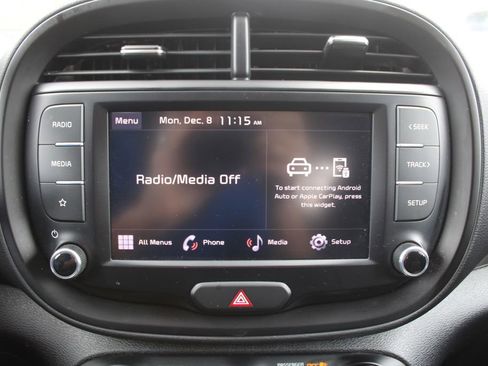 Certified 2022 Kia Soul LX w/ Technology Package image 35