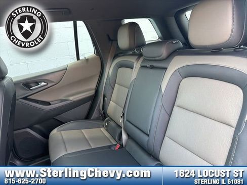 Used 2025 Chevrolet Equinox LT w/ Convenience Package II FWD image 14