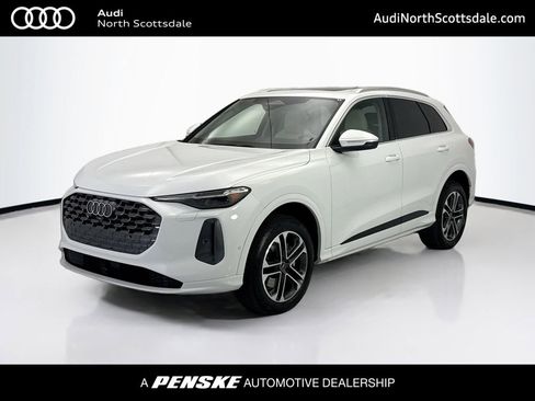 Certified 2025 Audi Q5 Premium Plus w/ Premium Plus AWD/4WD image 1