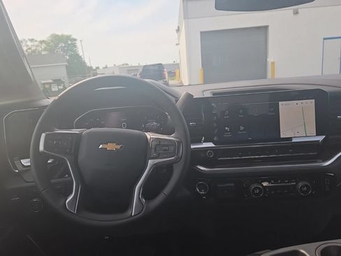 New 2026 Chevrolet Silverado 1500 LT AWD/4WD image 11