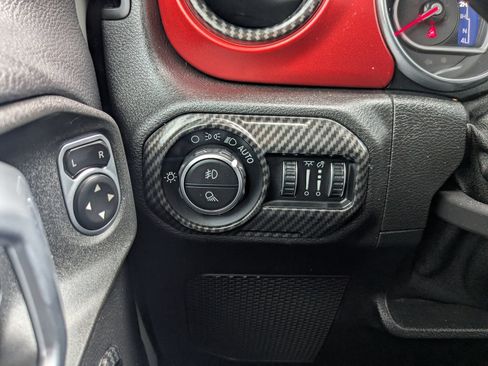 Used 2020 Jeep Gladiator Rubicon AWD/4WD image 21