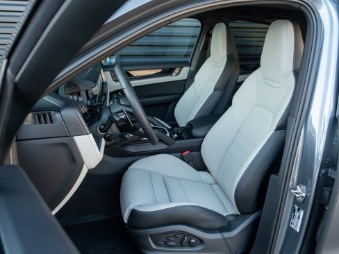 New 2026 Porsche Cayenne S AWD/4WD image 5