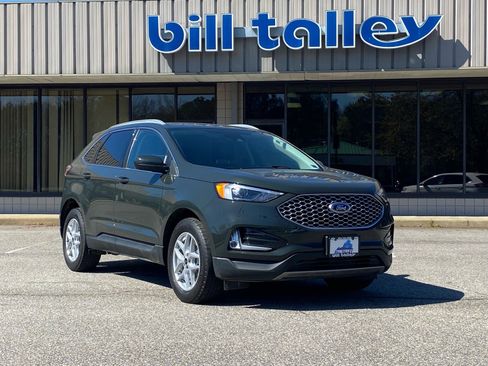 Certified 2024 Ford Edge SEL w/ Convenience Package AWD/4WD image 2