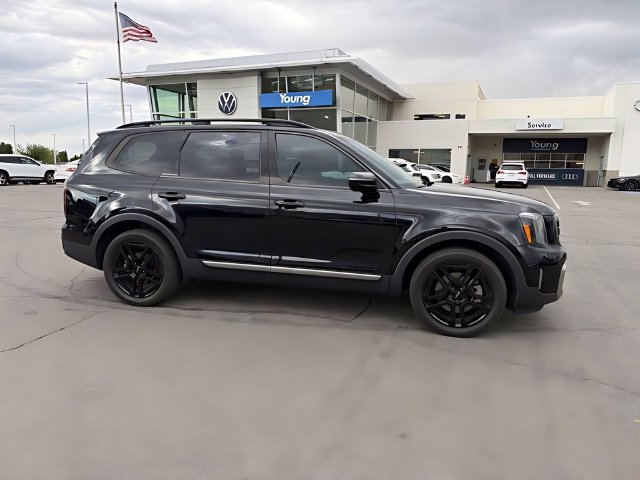 Used 2023 Kia Telluride SX Prestige X-Line AWD/4WD image 2