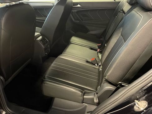 Used 2022 Volkswagen Tiguan SE FWD image 15