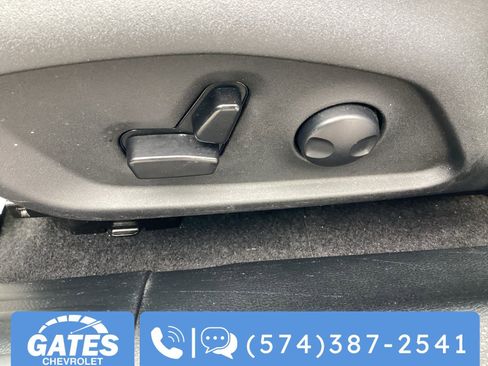 Used 2025 Jeep Compass Limited image 17