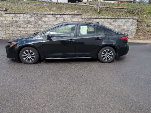 Used 2022 Toyota Corolla LE image 6