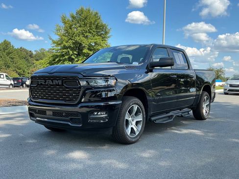 Used 2026 RAM 1500 Express RWD image 1