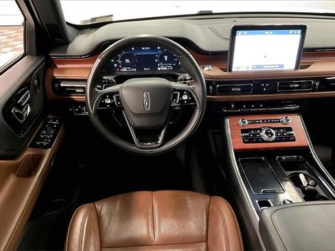 Used 2023 Lincoln Aviator Reserve w/ Elements Package Plus image 5