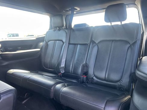 Used 2025 Jeep Grand Wagoneer 4WD image 8