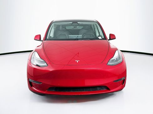 Used 2022 Tesla Model Y Performance AWD/4WD image 2