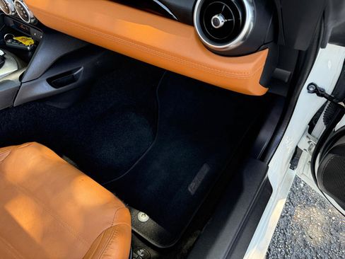 Used 2017 FIAT 124 Spider Lusso RWD image 33