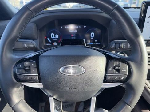 Used 2025 Ford Explorer Platinum w/ LUX Leather Package image 33