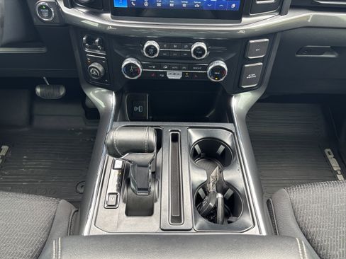 Used 2019 Ford F150 XLT w/ Equipment Group 302A Luxury AWD/4WD image 37