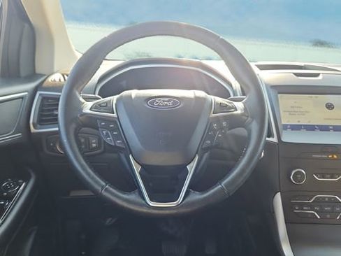 Used 2020 Ford Edge SEL w/ Convenience Package image 11